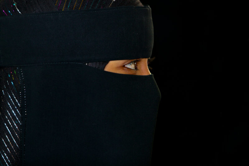 Going Back to School — Muslim women go back to school to study Engish and small business managment at a ADRA sponserd training facility in Yemen — Yemen, wom...