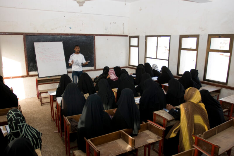 Going Back to School — Muslim women go back to school to study Engish and small business managment at a ADRA sponserd training facility in Yemen — Yemen, wom...