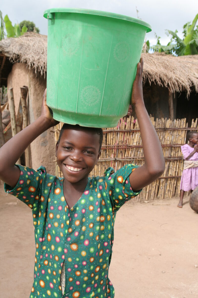 Girl with Bucket in Malawi — Collecting Water in Malawi — Africa, Malawi, African, Malawin, girl