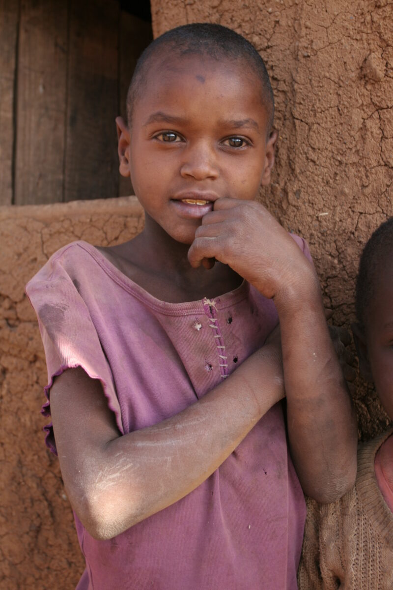 Child in Poverty — Child growing up in poverty in Tanzania — Tanzania, Africa, Poverty, Development, Hanang