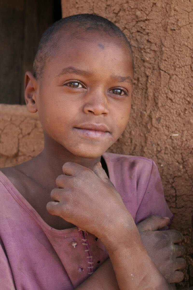 Child in Poverty — Child growing up in poverty in Tanzania — Tanzania, Africa, Poverty, Development, Hanang