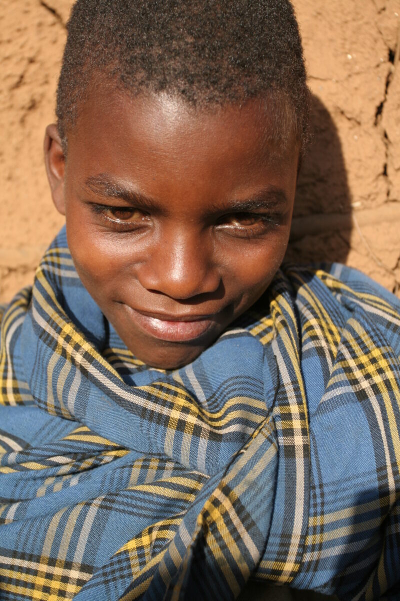 Child in Poverty — Child growing up in poverty in Tanzania — Tanzania, Africa, Poverty, Development, Hanang