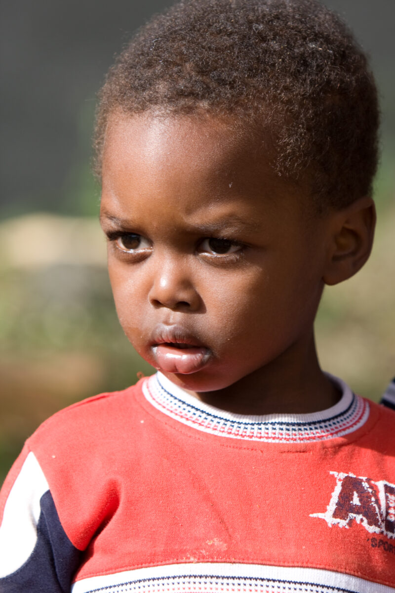 Orphan Babies in Tanzania — Abandoned and orphaned babies, get a new chance at life at a infant orphanage, Cradle of Love, in Usa River, Tanzania — Africa, T...