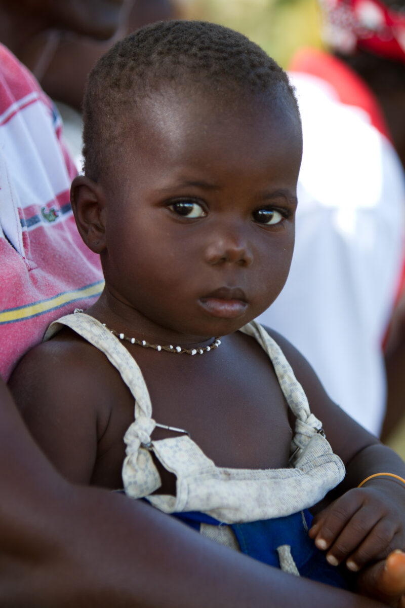 Baby in Burkina Faso — Baby living in a remote region of Burkina Faso, Africa — Africa, West Africa, Burkina Faso, poor, poverty
