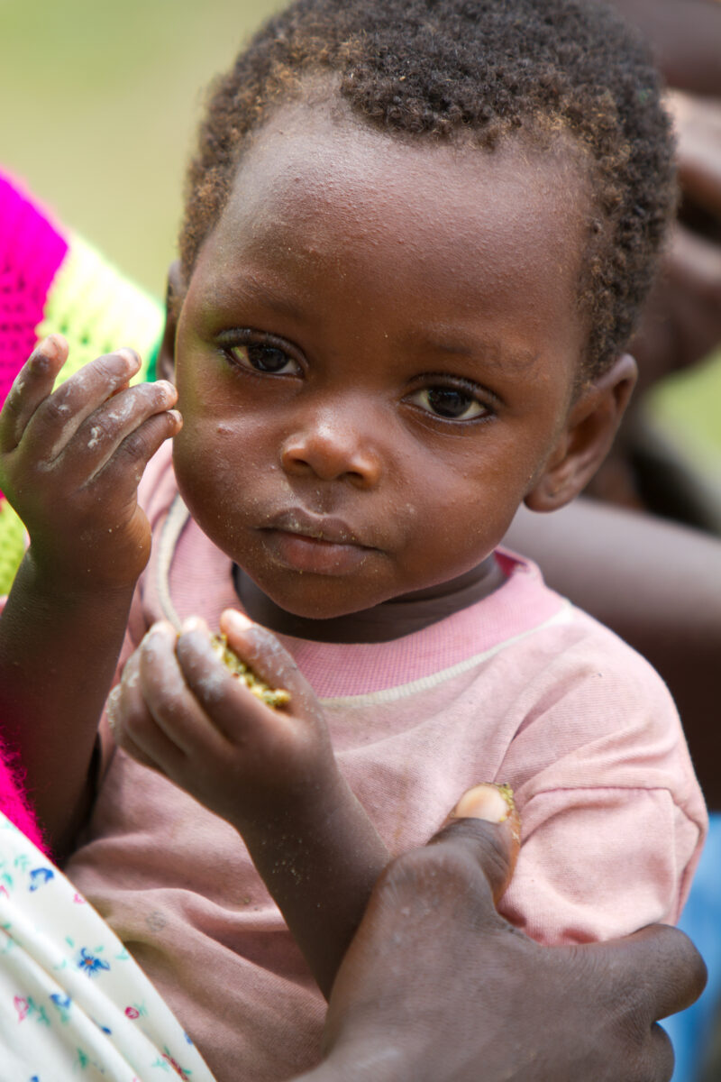 Baby in Burkina Faso — Baby living in a remote region of Burkina Faso, Africa — Africa, West Africa, Burkina Faso, poor, poverty