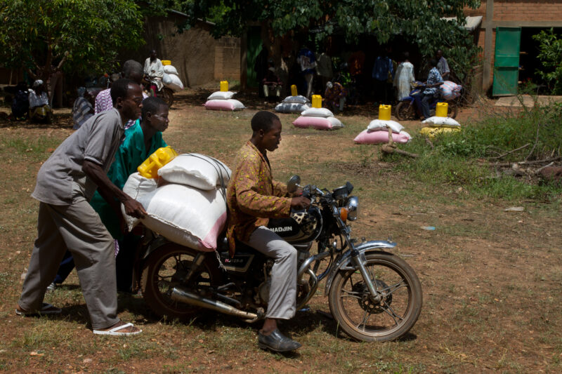 Emergency Food Distribution — People in drought striken Burkina Faso get emergency food from Canadian Foodgrains Bank. — Africa, West Africa, Burkina Faso, p...