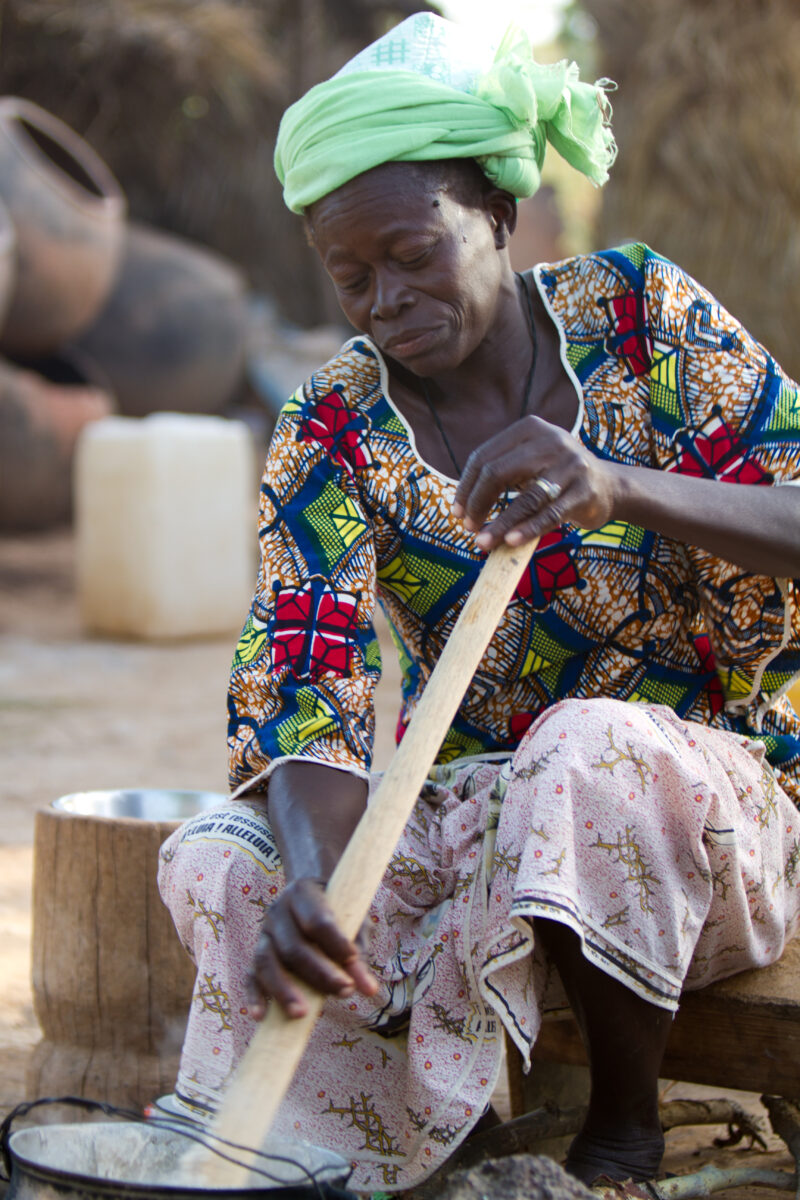 Woman Cooks — Africa, West Africa, Burkina Faso, poor, poverty