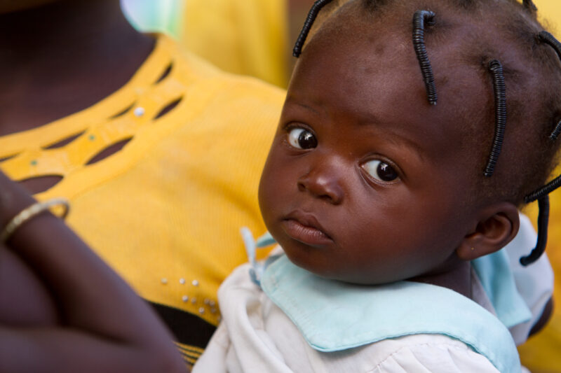 Baby in Burkina Faso — Baby living in a remote region of Burkina Faso, Africa — Africa, West Africa, Burkina Faso, poor, poverty