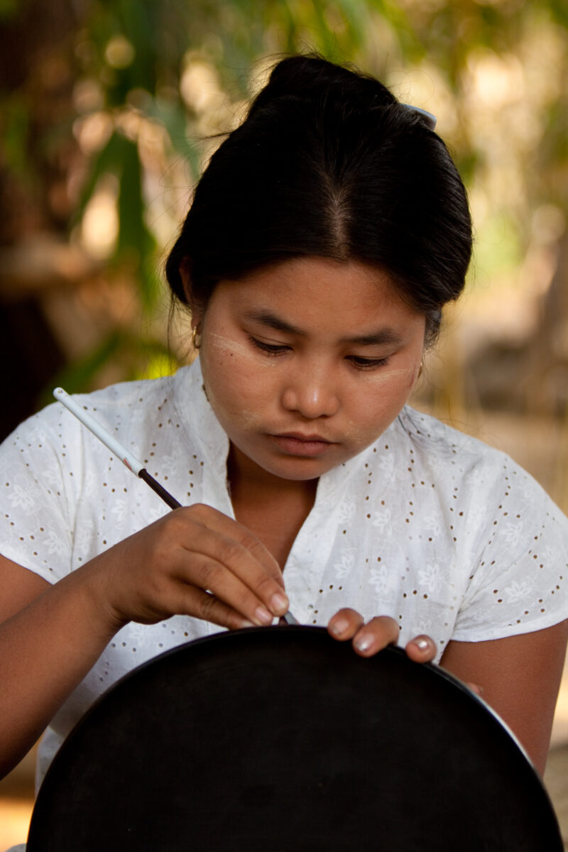 Myanmar — Working in a craft production center in Bagan, making souvenirs for tourists. — Burma, Myanmar, crafts, tourism, work