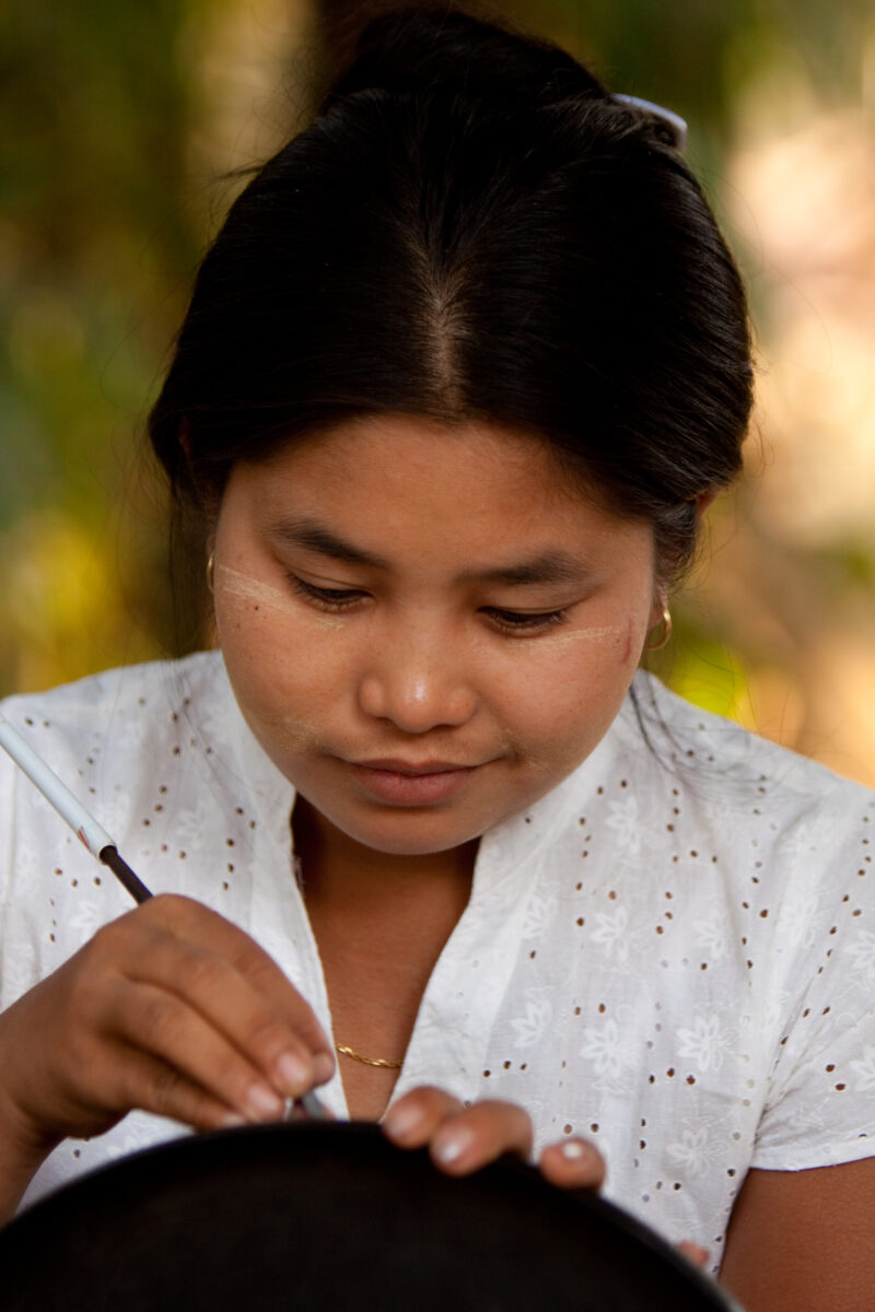 Myanmar — Working in a craft production center in Bagan, making souvenirs for tourists. — Burma, Myanmar, crafts, tourism, work