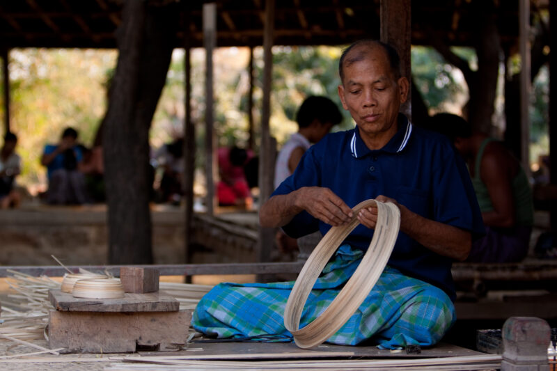 Myanmar — Working in a craft production center in Bagan, making souvenirs for tourists. — Burma, Myanmar, crafts, tourism, work