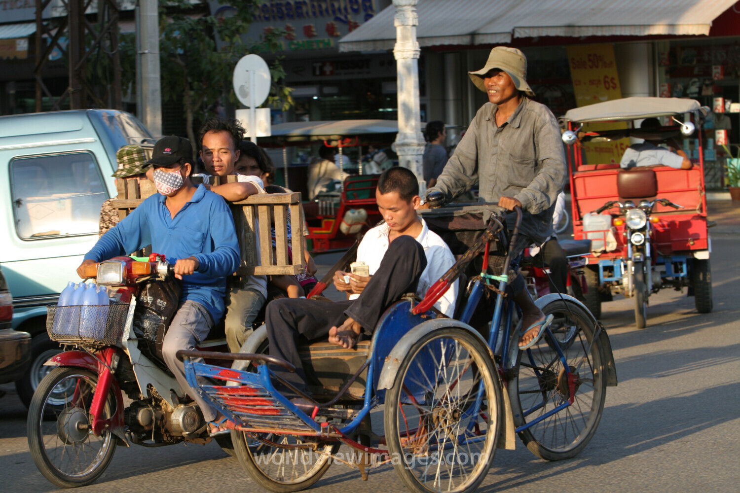 Street Scene in Phnom Penh