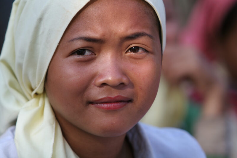 Muslim Woman in Cambodia — Stock image of a Muslim woman close up as she atends a literacy program conducted in her village by ADRA Cambodia. — Cambodia, wom...
