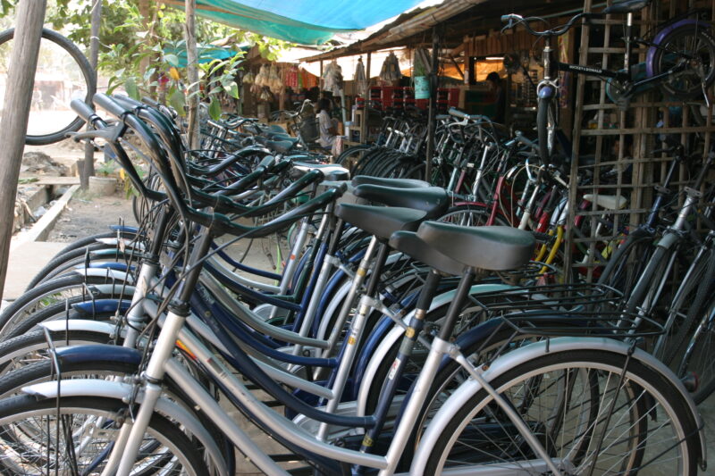 Bicycle shop in Cambodia — Bicycycles lined up for sale at a shop in cambodia — Cambodia, bicycles, cycle shop
