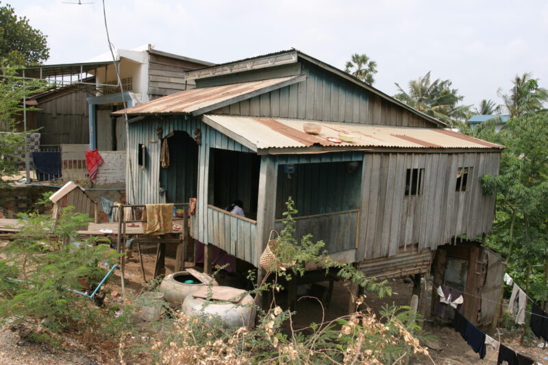 Houses in Cambodia — Stock image of typical housing of rural poor in Cambodia — Cambodia, poor, poverty, housing, houses