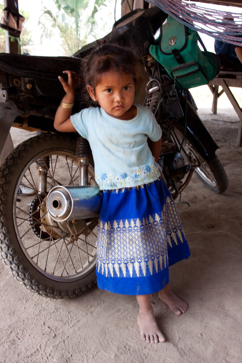 Girl in Cambodia — Stock Imgae of young girl growing up in poverty in rural Cambodia — Cambodia, Khmer, girl, girls, children child