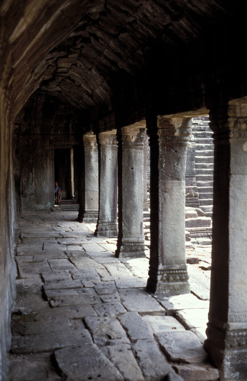 Angkor Wat in Cambodia — Stock image of the temple ruins of Angkor Wat complex near Siem Reap, Cambodia — Cambodia, Angkor Wat, Siem Reap, temple, temple ruins