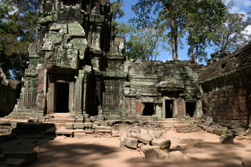 Angkor Wat in Cambodia — Stock image of the temple ruins of Angkor Wat complex near Siem Reap, Cambodia — Cambodia, Angkor Wat, Siem Reap, temple, temple ruins