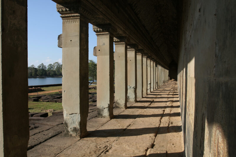 Angkor Wat in Cambodia — Stock image of the temple ruins of Angkor Wat complex near Siem Reap, Cambodia — Cambodia, Angkor Wat, Siem Reap, temple, temple ruins