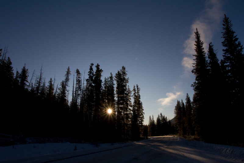 Banff National Park — Snowy Mountain Scenes in Beautiful Banf National Park in Winter — Canada, Scenic, Alberta, Lakes, mountians