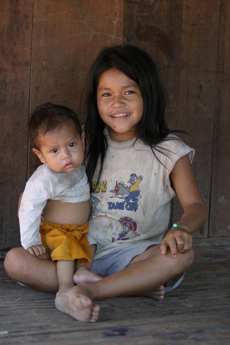 Amerindian Baby in Peru — Stock image of Amerindian baby of the Shipibo ethnic group living in Peru — Peru, ADRA, Poverty, baby, babies