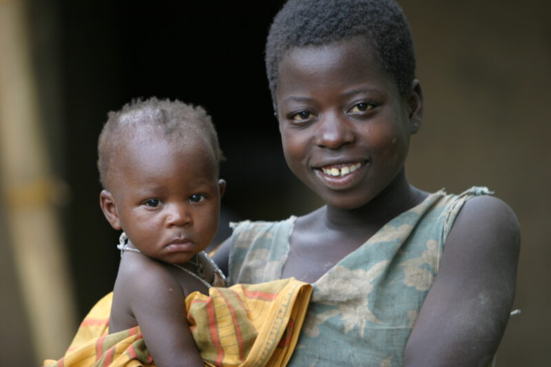 Mother and Baby in Malawi — Stock image of a mother holding her baby in Malawi, Africa. — Malawi, Africa, mother, baby, babies