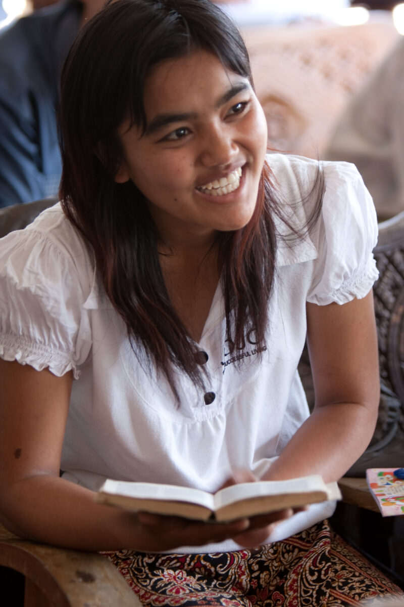 Bible Study in Burma — Stock image of a Chirstian Studying Bible in Myanmar — Christian, Myanmar, Burma, Bible, Bible Study