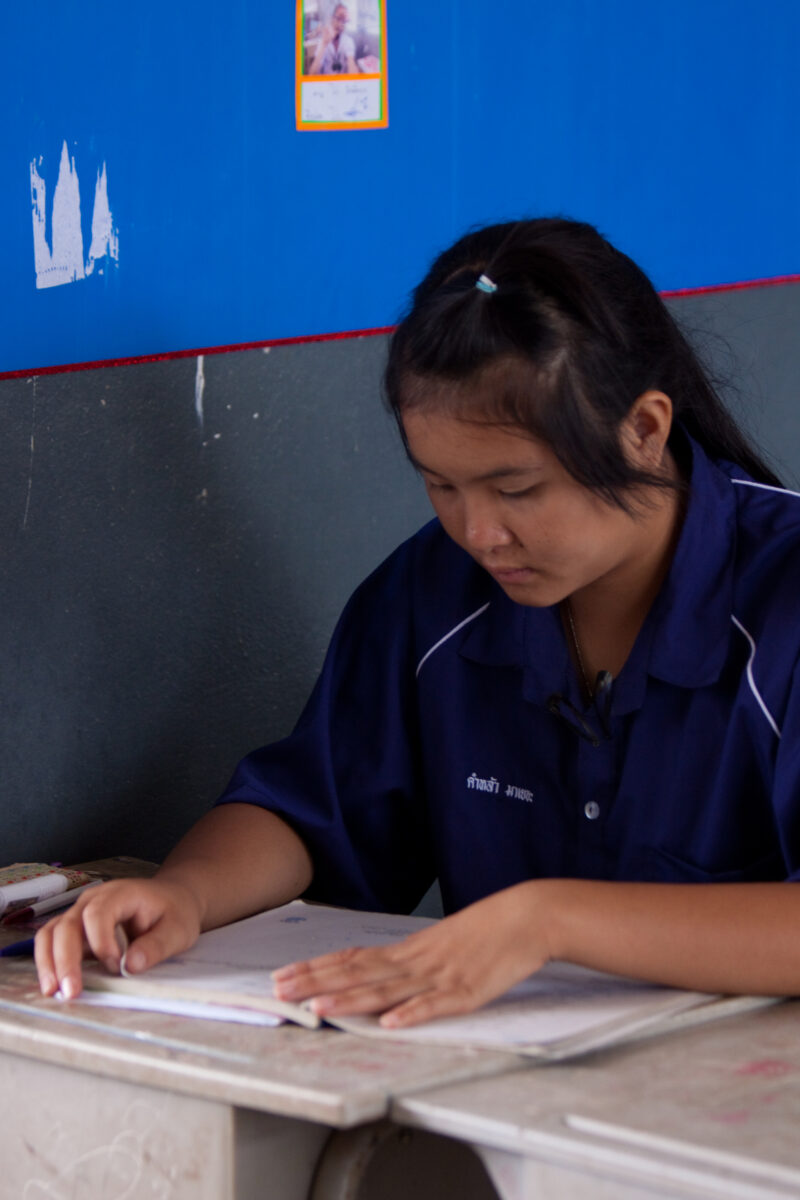 Girls in School in Thailand — Young girls getting an education in Thailand, with the help of scholarships from ADRA — Thailand, School, education, learning, ...