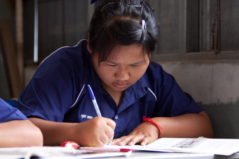 Girls in School in Thailand — Young girls getting an education in Thailand, with the help of scholarships from ADRA — Thailand, School, education, learning, ...