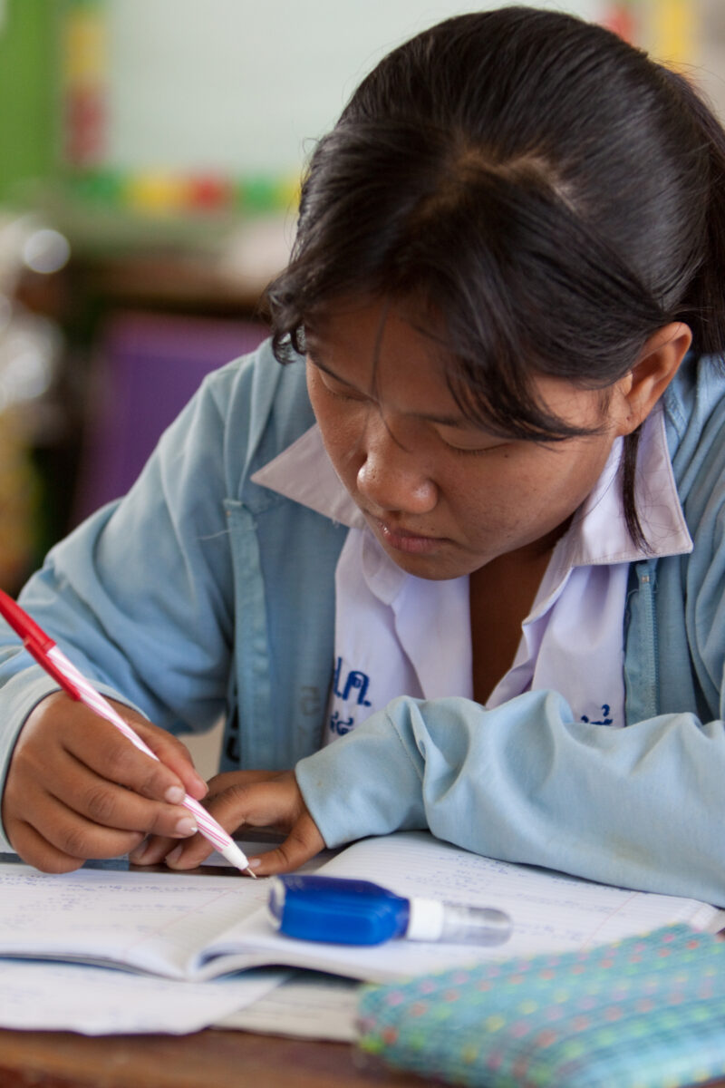 Girls in School in Thailand — Young girls getting an education in Thailand, with the help of scholarships from ADRA — Thailand, School, education, learning, ...