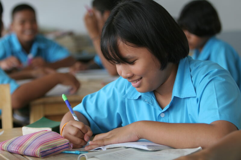 Girl in School in Thailand — Young students in the country of Thailand — Thailand, students, children, child, education