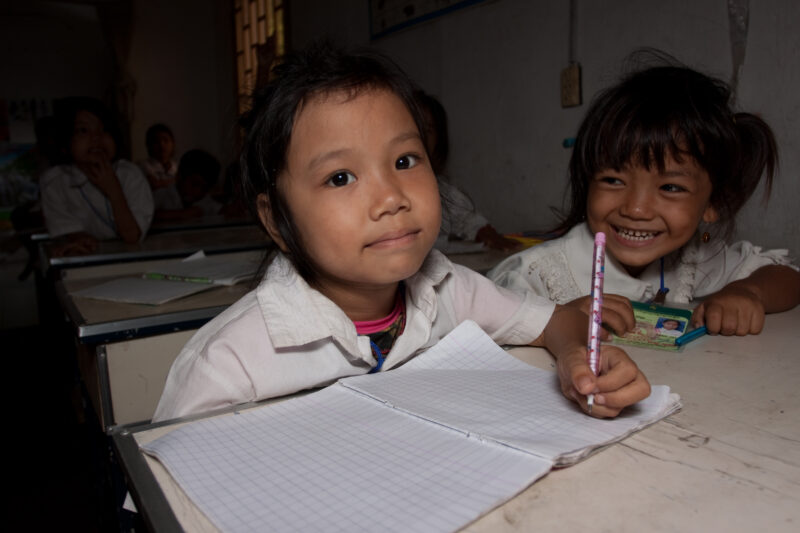 Students in School in Cambodia — Stock Images of young students at a school in Phnom Penh, Cambodia — Cambodia, School, schools, education, learning
