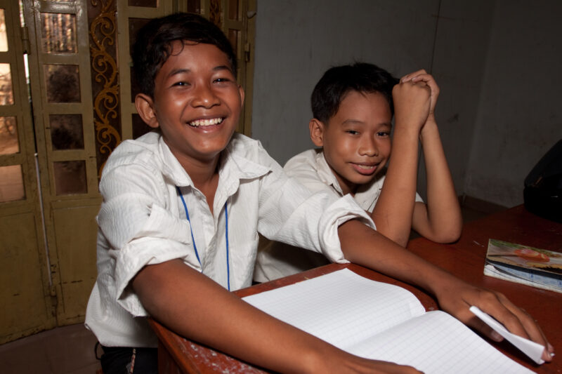 Students in School in Cambodia — Stock Images of young students at a school in Phnom Penh, Cambodia — Cambodia, School, schools, education, learning