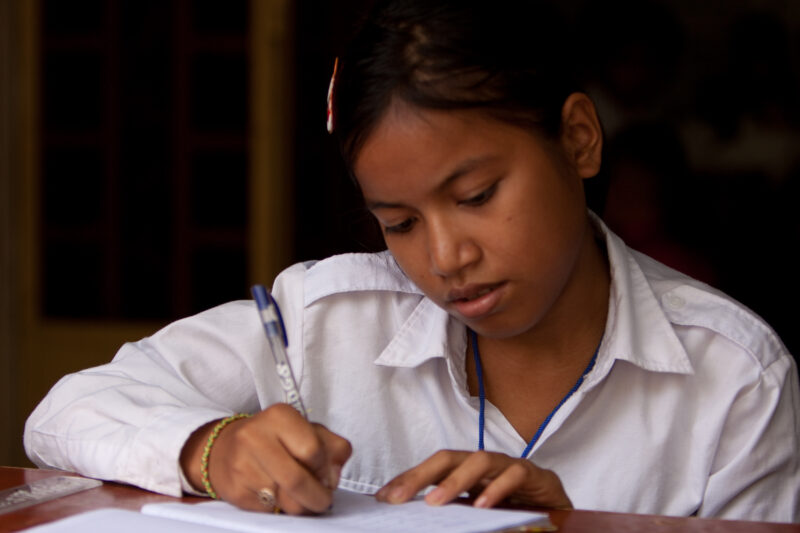 Students in School in Cambodia — Stock Images of young students at a school in Phnom Penh, Cambodia — Cambodia, School, schools, education, learning