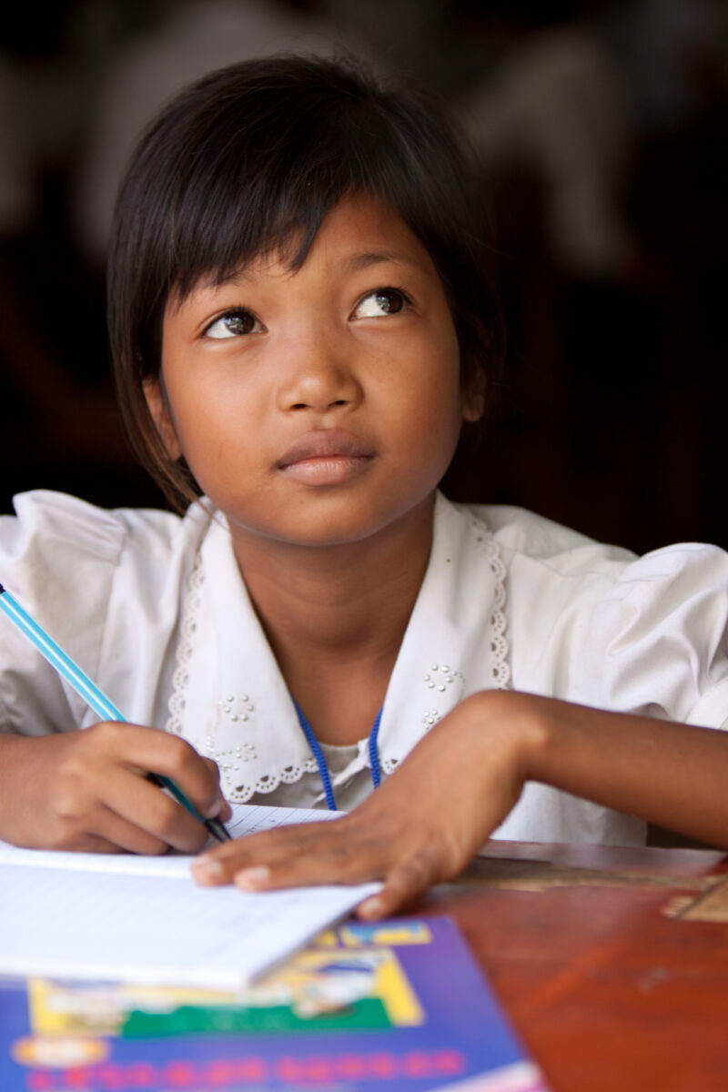 Students in School in Cambodia — Stock Images of young students at a school in Phnom Penh, Cambodia — Cambodia, School, schools, education, learning