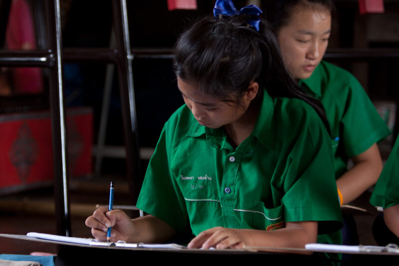 Girls at School in Thailand — Young girls getting an education in Thailand, with the help of scholarships from ADRA — Thailand, School, education, learning, ...