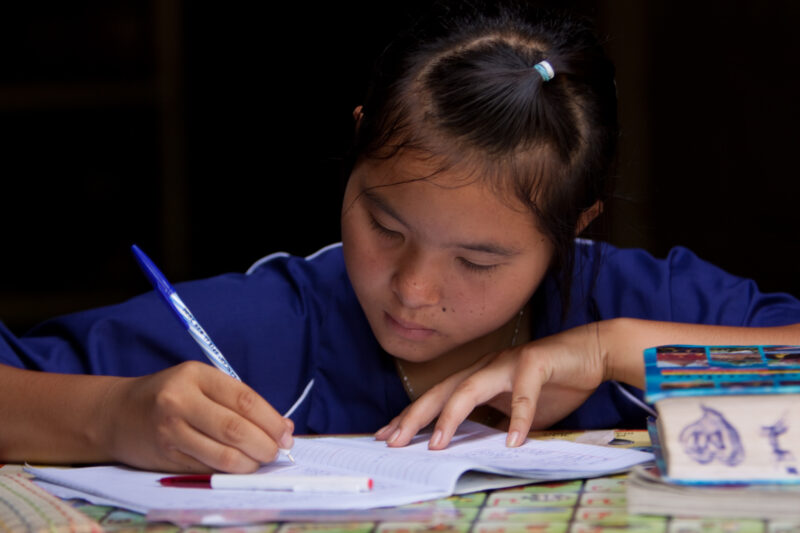 Girls in School in Thailand — Young girls getting an education in Thailand, with the help of scholarships from ADRA — Thailand, School, education, learning, ...