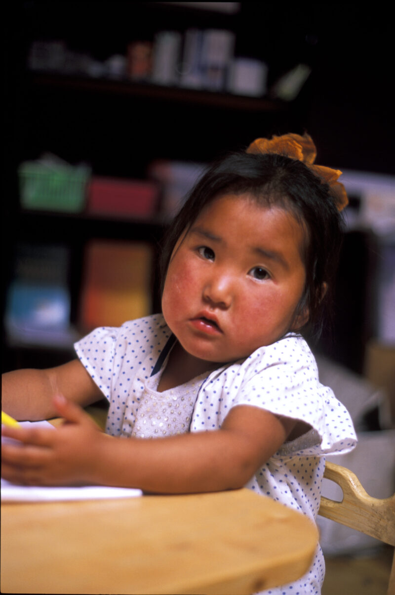 Kindergarten Girl in Mongolia — Cute Mongolian girl goes to Kindergarten class — Mongolia, Kindergarten, class, school, education