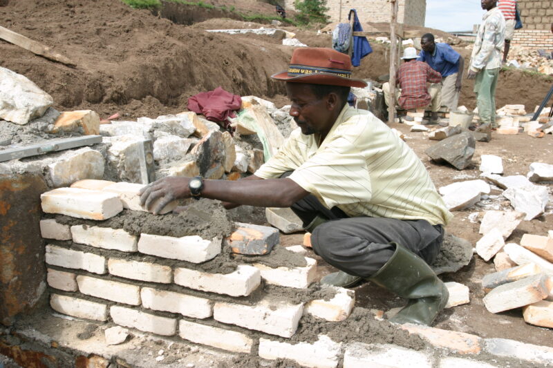 Building Schools in Rwanda — Men build schools in Rwanda on a program sponsored by CIDA and ADRA — Rwanda, Africa, ADRA, Poverty, Development