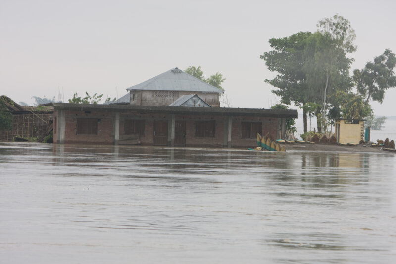 Flooding in Nepal India — Stock Images of the September 2008 monsoon flooding in South-eastern Nepal and northern India — Asia, Nepal, Flood, floods, disaster