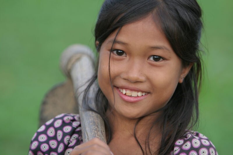 Gril in Cambodia — Stock Image of girl living in poverty in rural Cambodia — Cambodia, poverty, poor, girls, girl