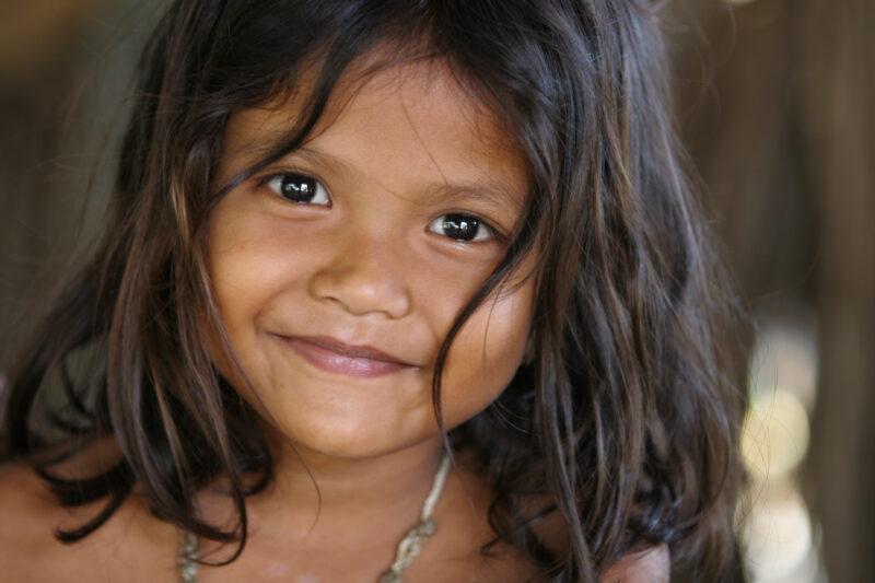 Gril in Cambodia — Stock Image of girl living in poverty in rural Cambodia — Cambodia, poverty, poor, girls, girl