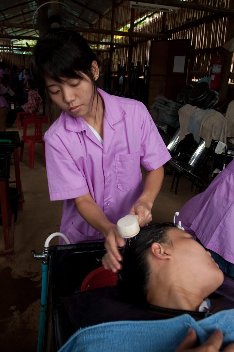 Learning Hairdressing in a Refugee Camp — In a Karen refugee camp, people have few options for income — Thailand, Karen, refugee, refugees, refugee camp