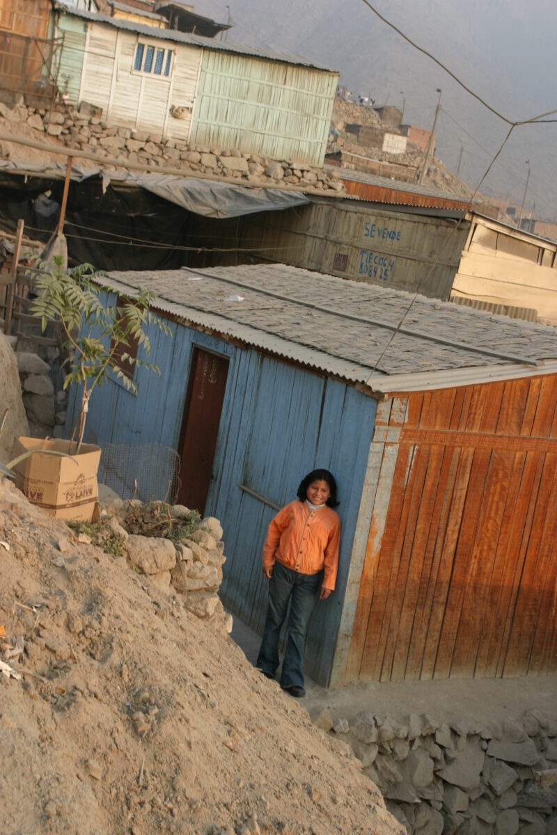 Poor Housing District of Lima Peru — Stock Image of houses in one of the poor districts near Lima Peru — ADRA, Peru, Poverty, houses, homes