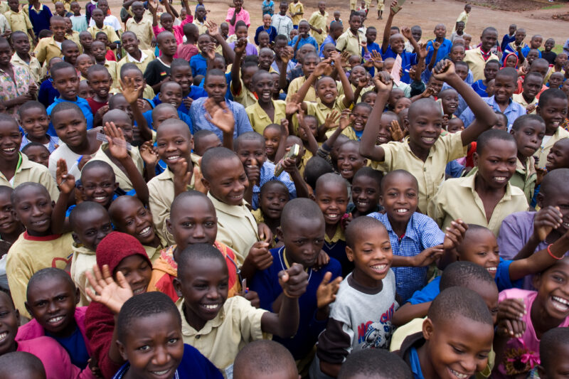 Children in Rwanda — Group of Children pose for camera in Rwanda, Africa. — Africa, Rwanda