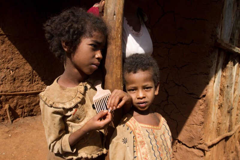 Child in Poverty in Ethiopia — Stock image of a child growing up in poverty in Ethiopia — Ethiopia, Africa, African, Africans, Ethiopian