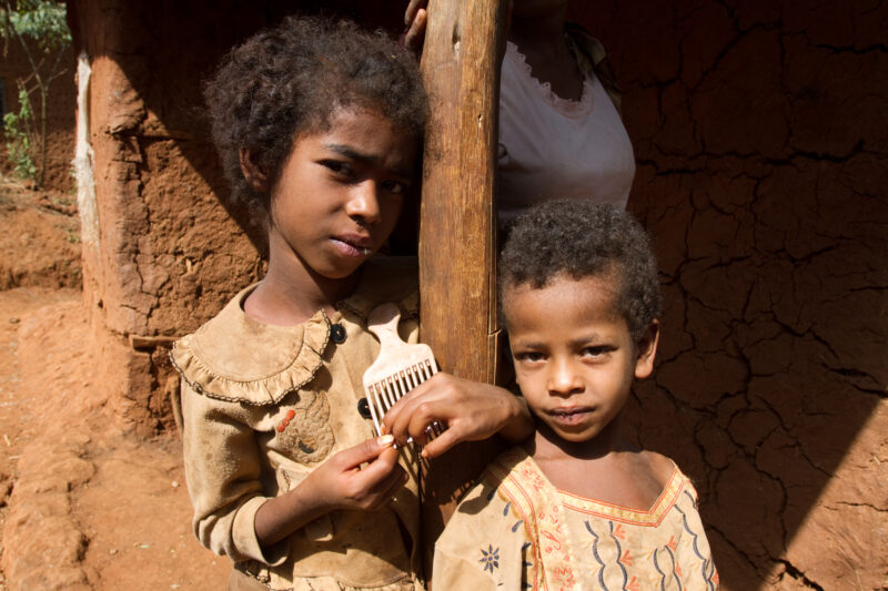 Child in Poverty in Ethiopia — Stock image of a child growing up in poverty in Ethiopia — Ethiopia, Africa, African, Africans, Ethiopian