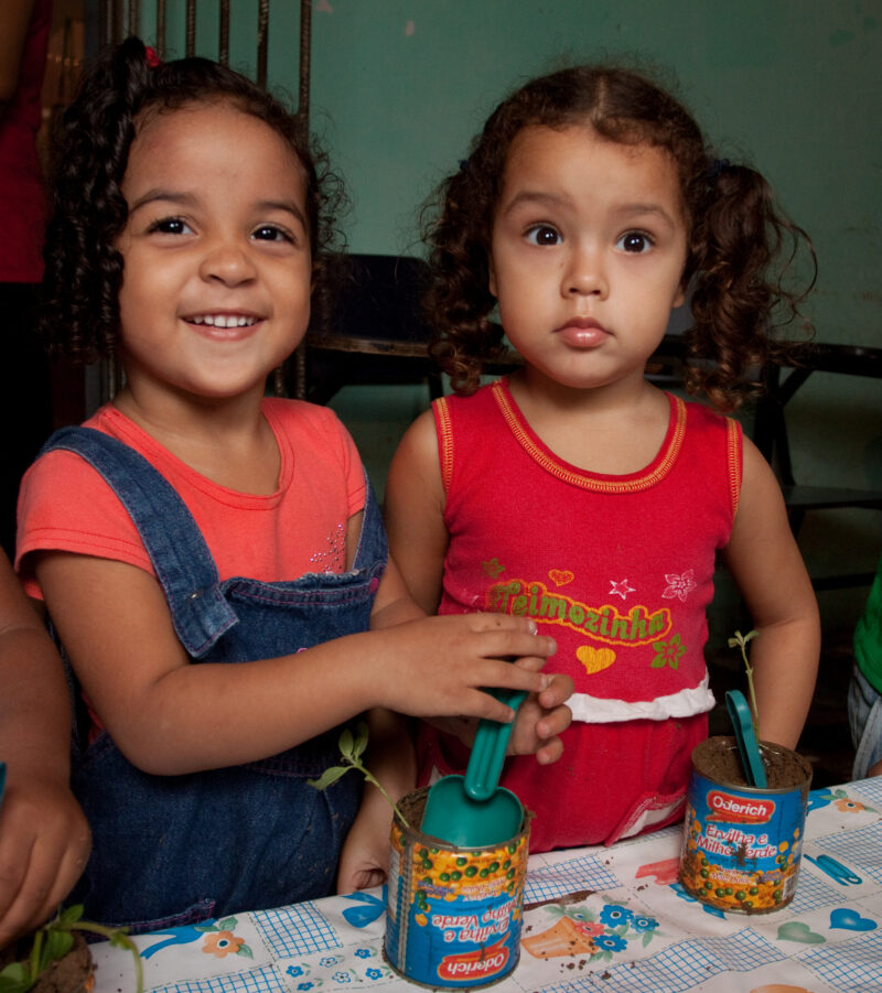 Girls in Brazil — Stock Images of children: Girls from Brazil — Children, faces, child, girls, Brazil