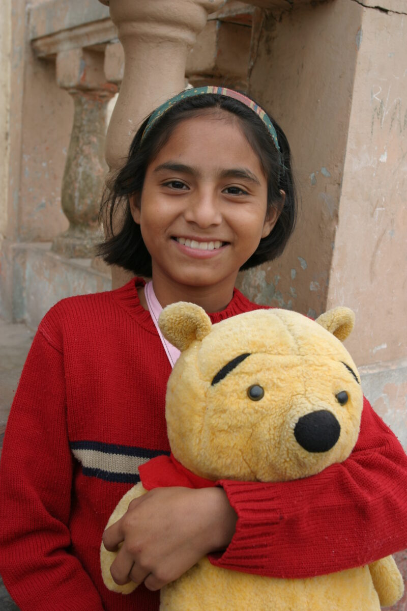 Girl in Peru — Children living in poverty in Lima, Peru: Girls — ADRA, Peru, Poverty, Children, girls