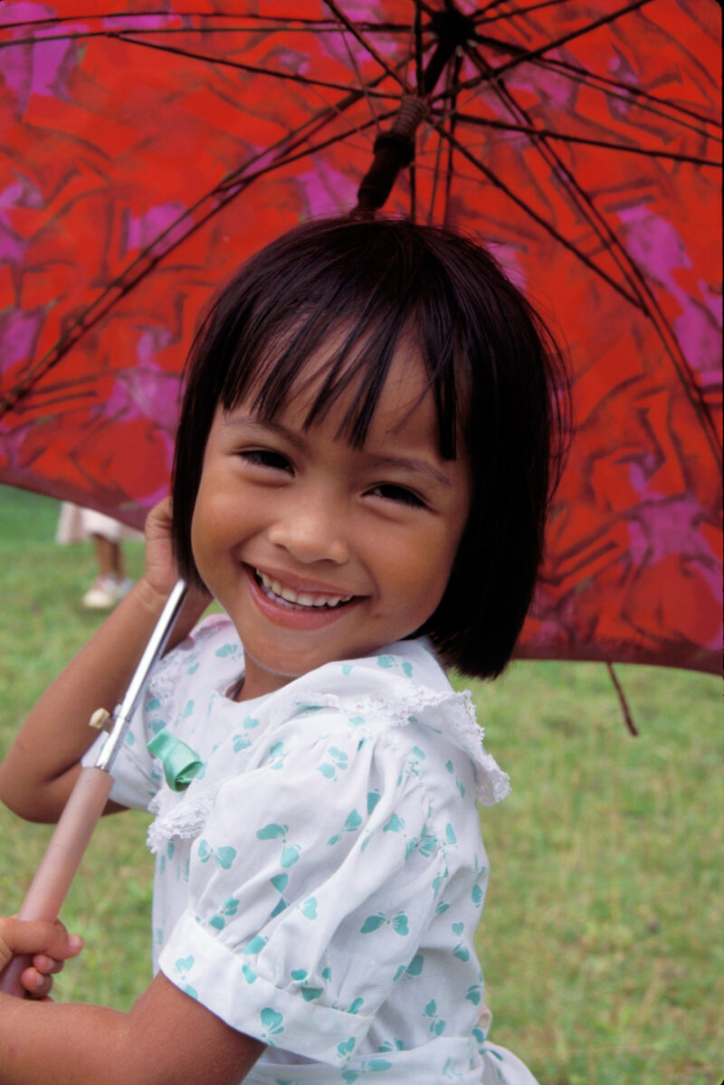 Girl in the Philippines — Stock Images of children: Girls from the Philippines — Children, faces, child, girls, Philippines